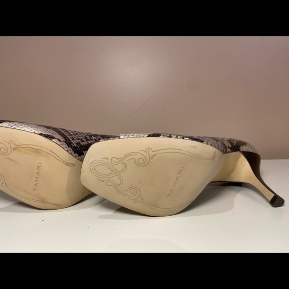 NEW TAHARI HEELS US9.5 - Picture 2 of 5